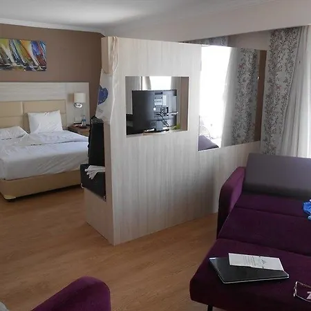 Prenses Hotel Side